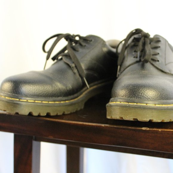 Men\'s Doc Marten\'s Oxford Style size 12